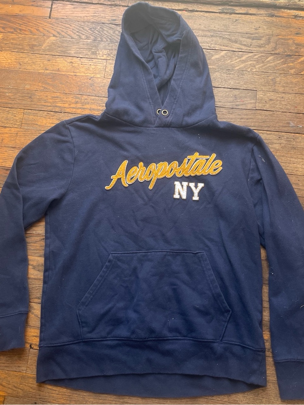 Aeropostale navy blue hoodie with yellow accents. String is missing #90s #skater